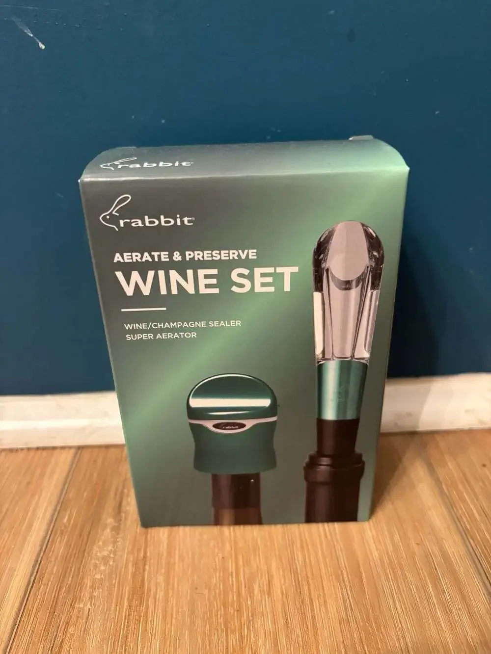 Rabbit Aerate & Preserve Wine Set: Wine/Champagne Sealer & Super Aerator